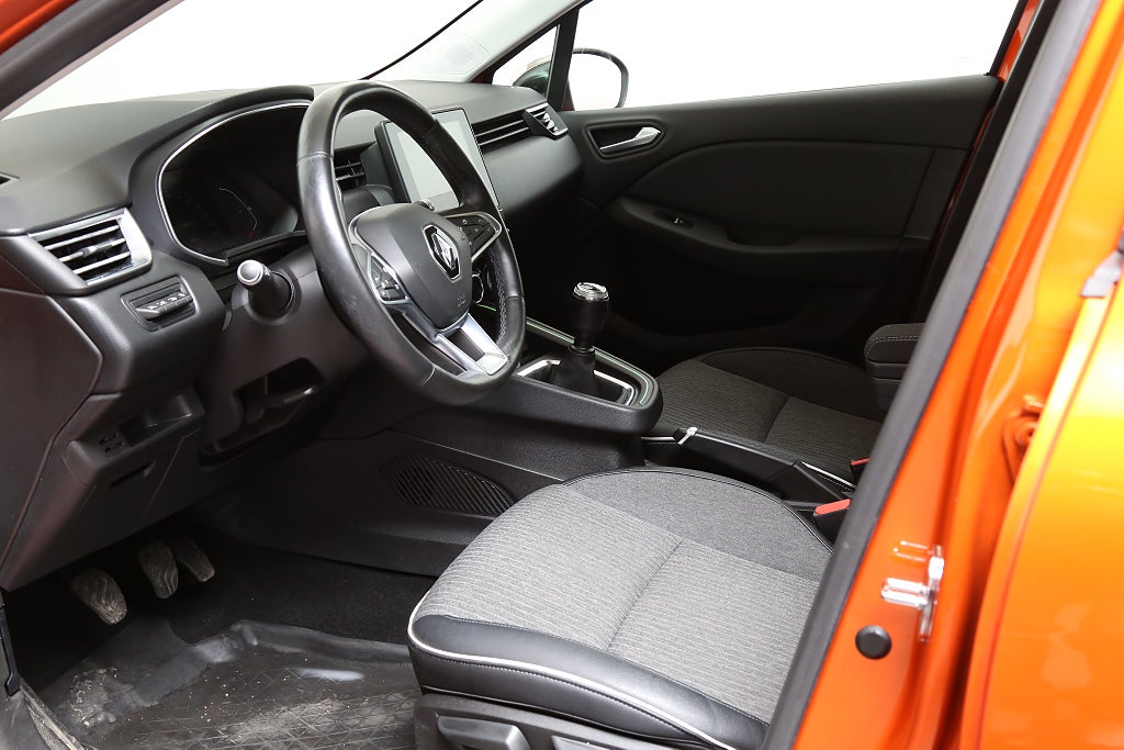 Renault Clio 1,0 TCe 100hk Intens 5D Navi Dragkrok 2020