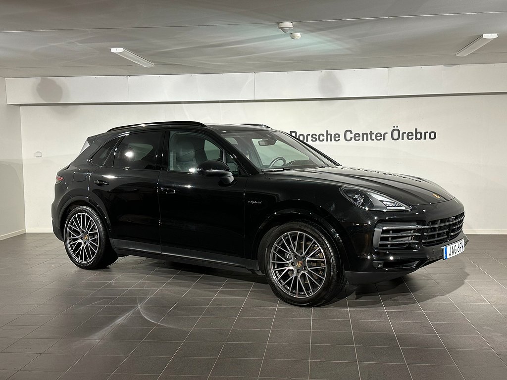 Porsche Cayenne E-Hybrid Platinum Edition Leasebar