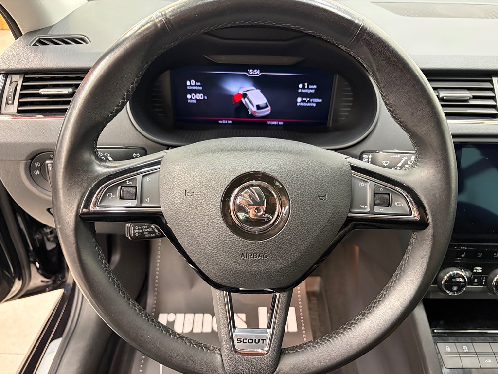 Skoda Octavia Scout 2020 - miniatyr 10