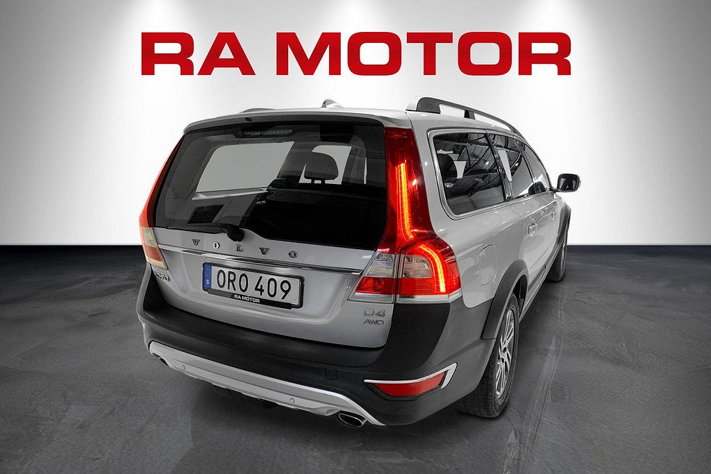 Volvo XC70 D4 AWD Momentum | 1 ÄGARE | LÅGA MIL | DRAG 2015