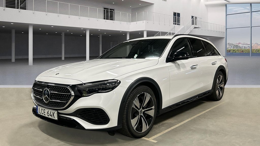 Mercedes-Benz E300 de  All-Terrain Premium | Superscreen | Luftfjädring | 360