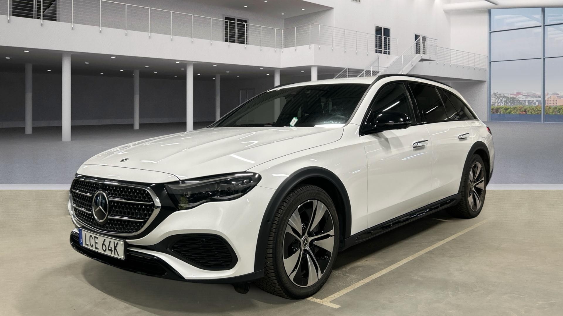 Mercedes-Benz E 300 de, AMG Line 2020, bild 2/10