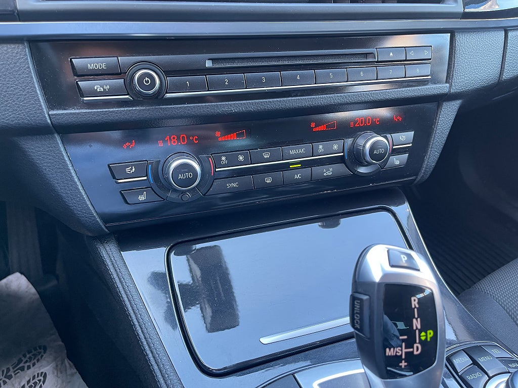 BMW 520d xDrive Touring 190 hk VÄRMARE DRAG