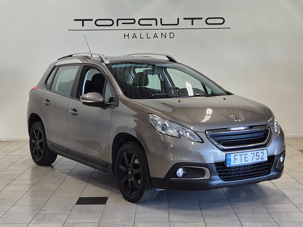 Peugeot 2008 Active Puretech 82hk Automat|Panorama|Nyservad