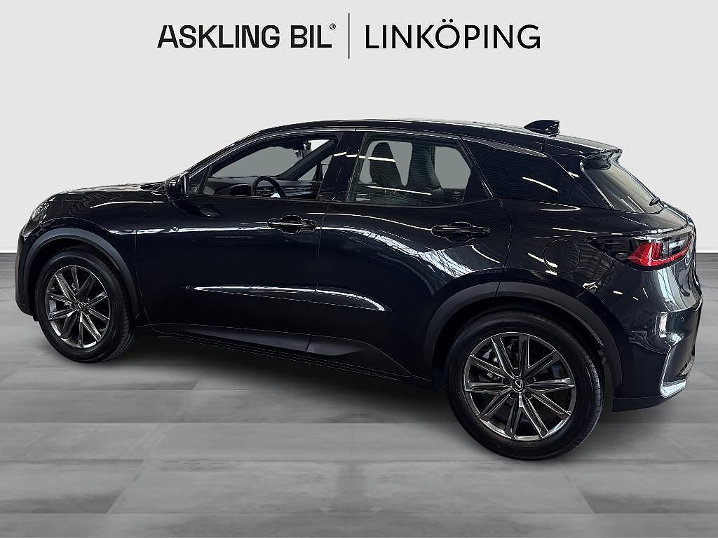 Lexus LBX 2024 - miniatyr 3