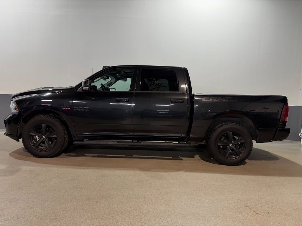 RAM 1500 Crew Cab HEMI Sport