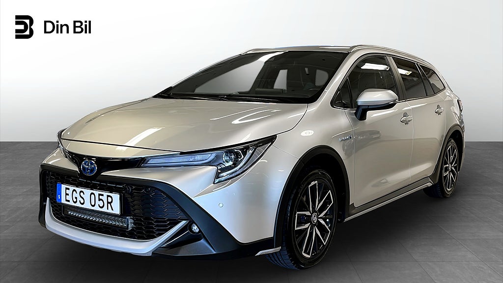 Toyota Corolla Touring Sports TREK Hybrid 1,8 | M.O.K |