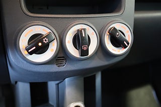 Halvkombi Mitsubishi Colt 16 av 20