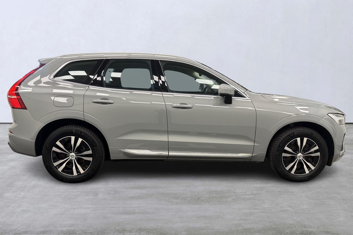 Volvo XC60 Recharge T6 II Core Edition 2024, bild 3/51