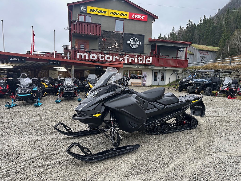 Ski-Doo Renegade Adrenaline 900 ACE -26 