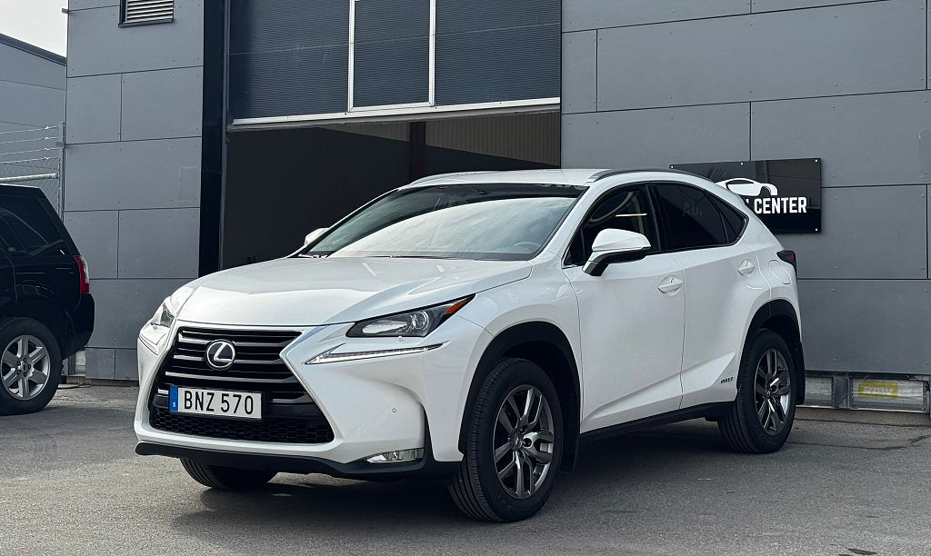 Lexus NX 300h AWD 2.5 AWD E-CVT Business Line Endast en ägare