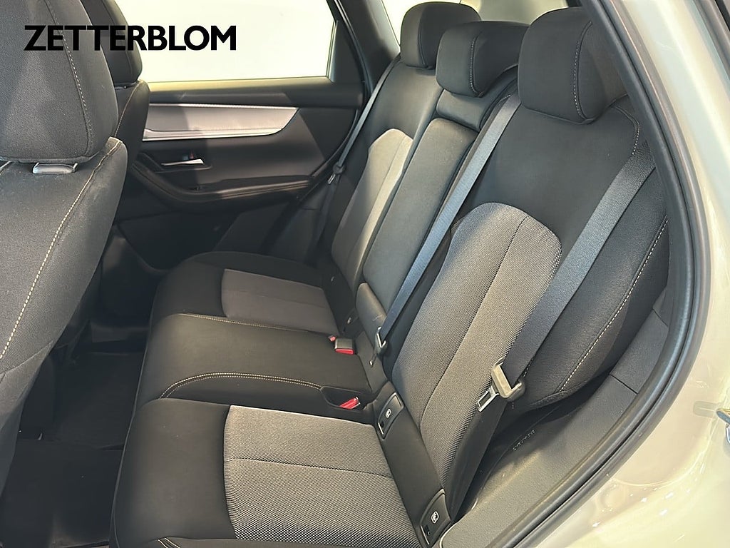 SUV Mazda CX-60 9 av 19