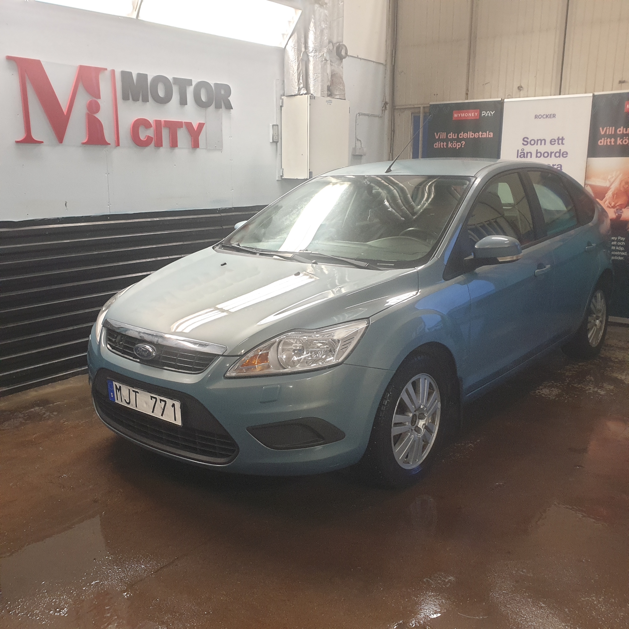 Ford Focus 5-dörrars 1.8 Flexifuel 125hk 2010, photo 2/44