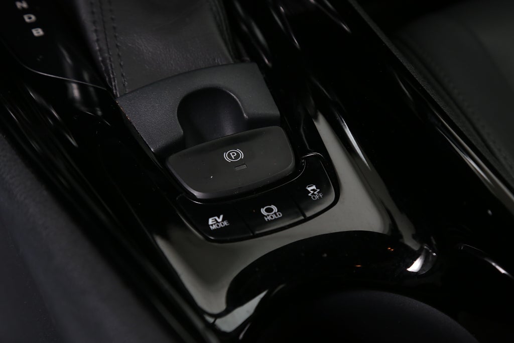 Toyota C-HR 1,8 Hybrid 122hk Executive Aut Skinn JBL Motorv Drag 2018