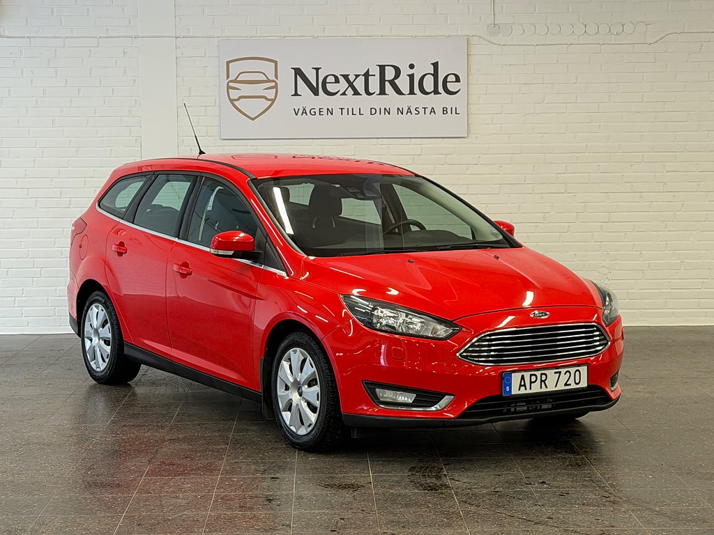 Ford Focus Kombi 1.0 EcoBoost Titanium Euro 6 | ParkAssist | 