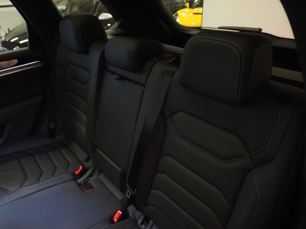 Volkswagen Touareg TDI 286hk 4M R-Line Black | Se Spec! | 2025
