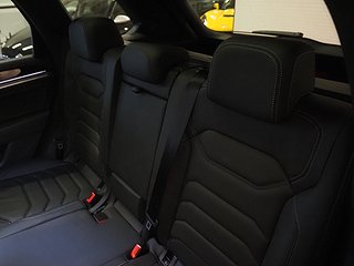 SUV Volkswagen Touareg 14 av 26