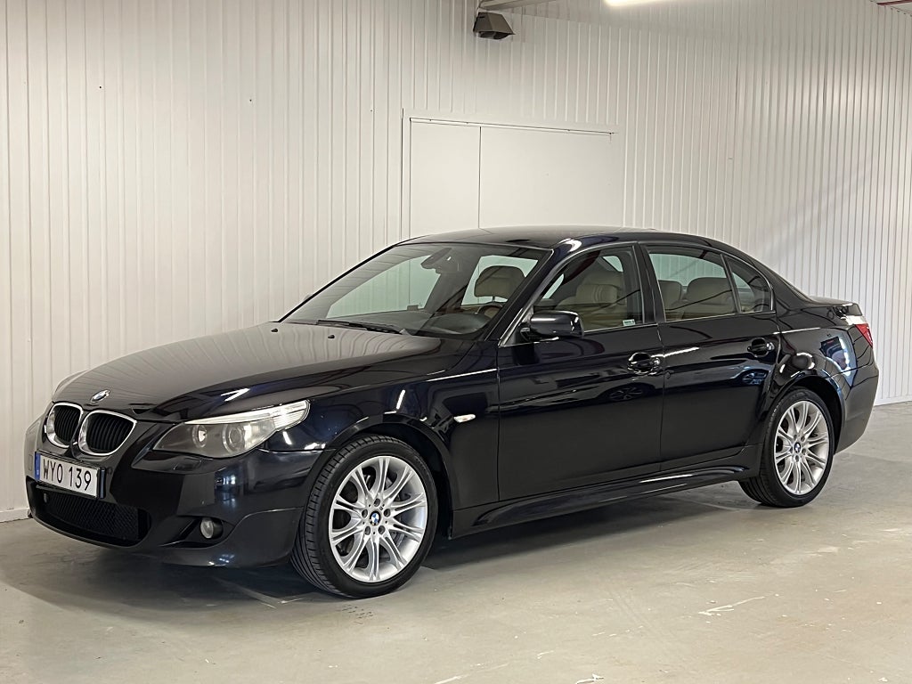 BMW 530 xi Sedan M Sport Nybesiktigad välvårdad Sv-såld