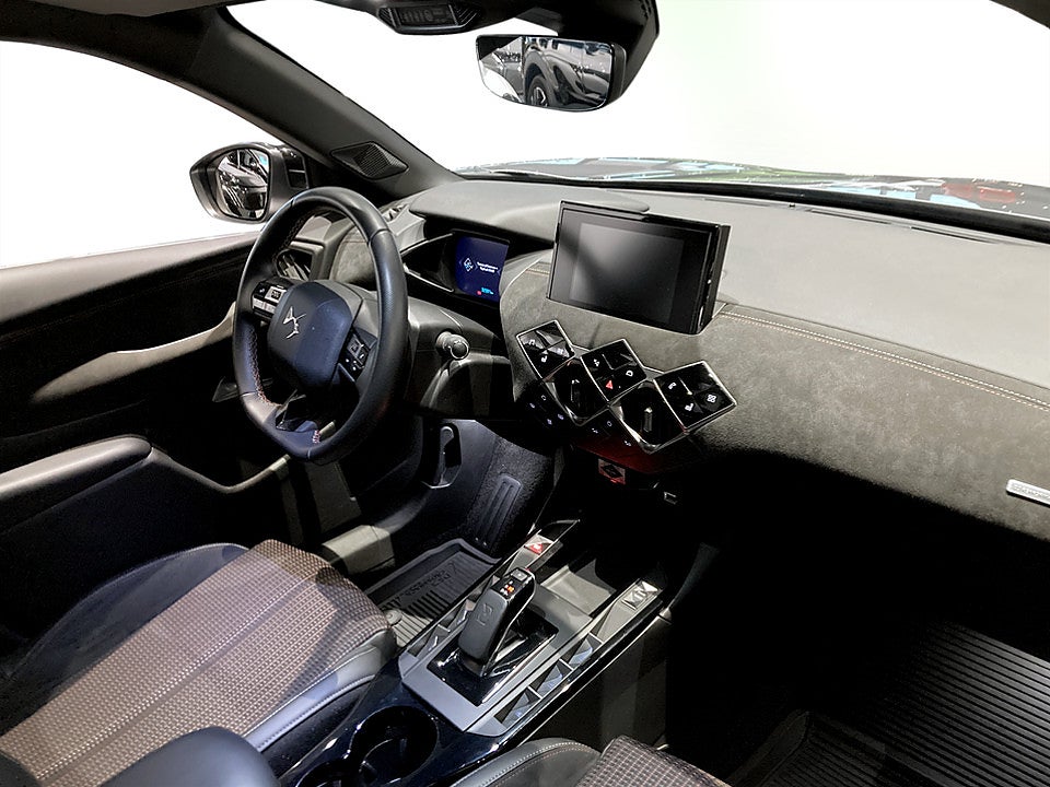 Bild på DS 3 Performance Crossback E-TENSE 136hk