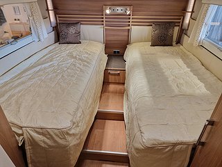 Husbil-integrerad Kabe TMI 810 LB 17 av 28