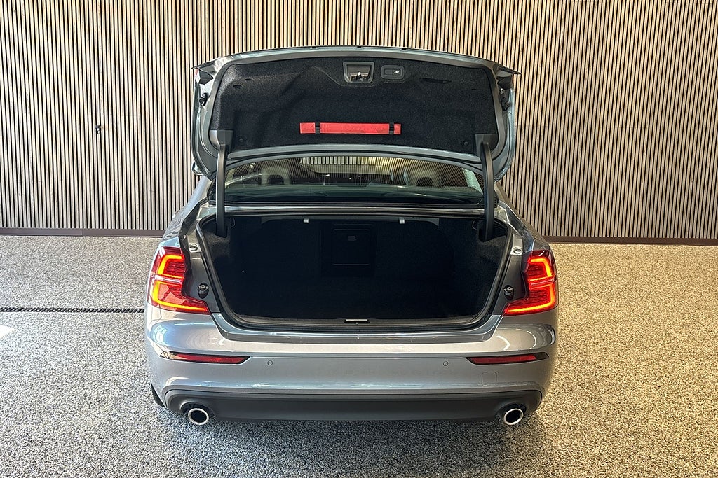 Volvo S60 T4 Geartronic Momentum Advanced Edition