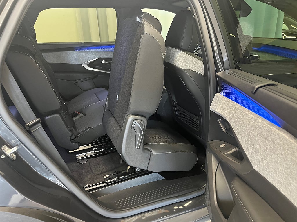 Peugeot 5008 GT Hybrid 145hk AUT 7-sits Ränta 3,99% thumbnail