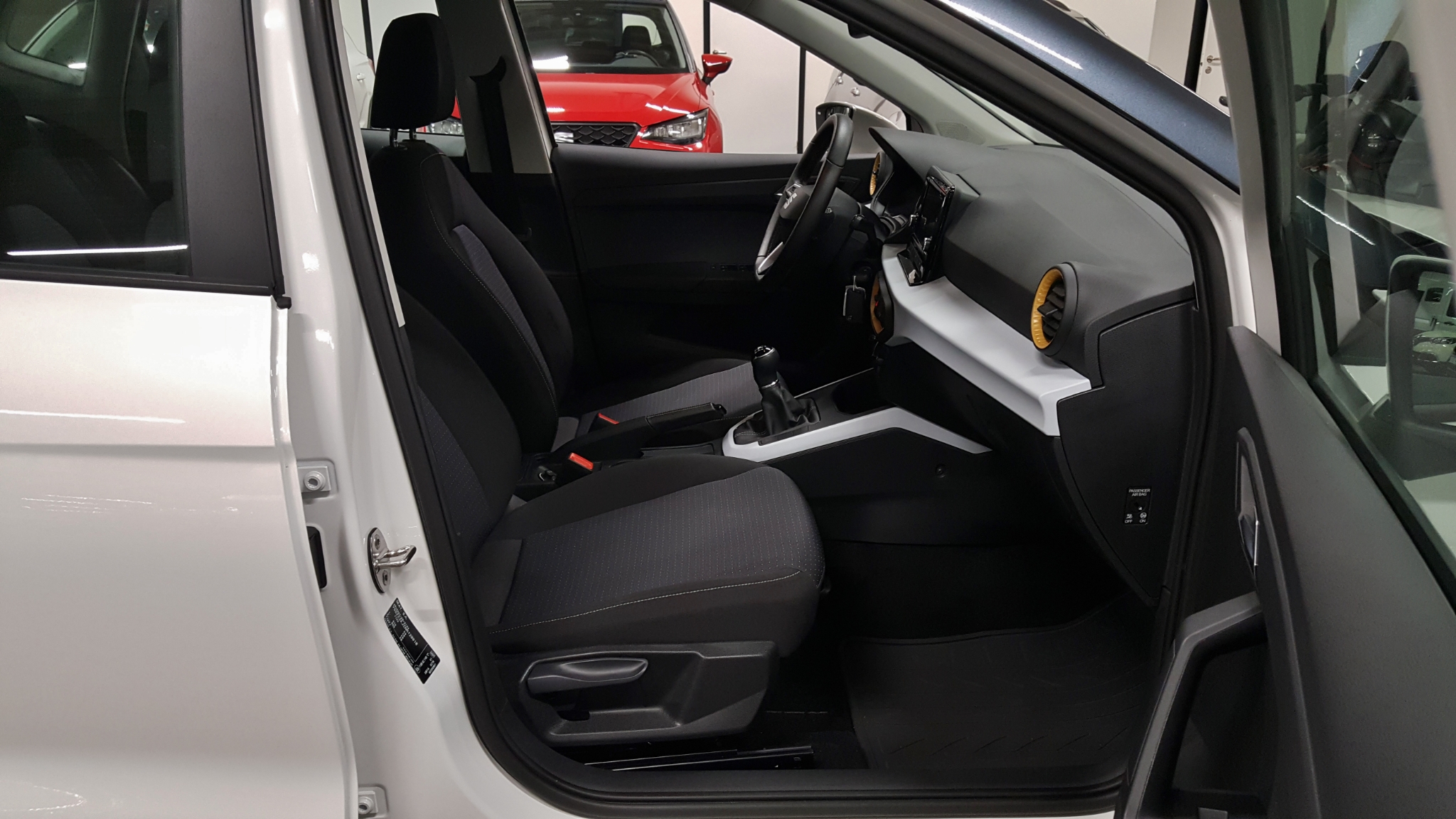 Seat Arona 1.0 TGI CNG 90hk Style 2022, bild 4/49