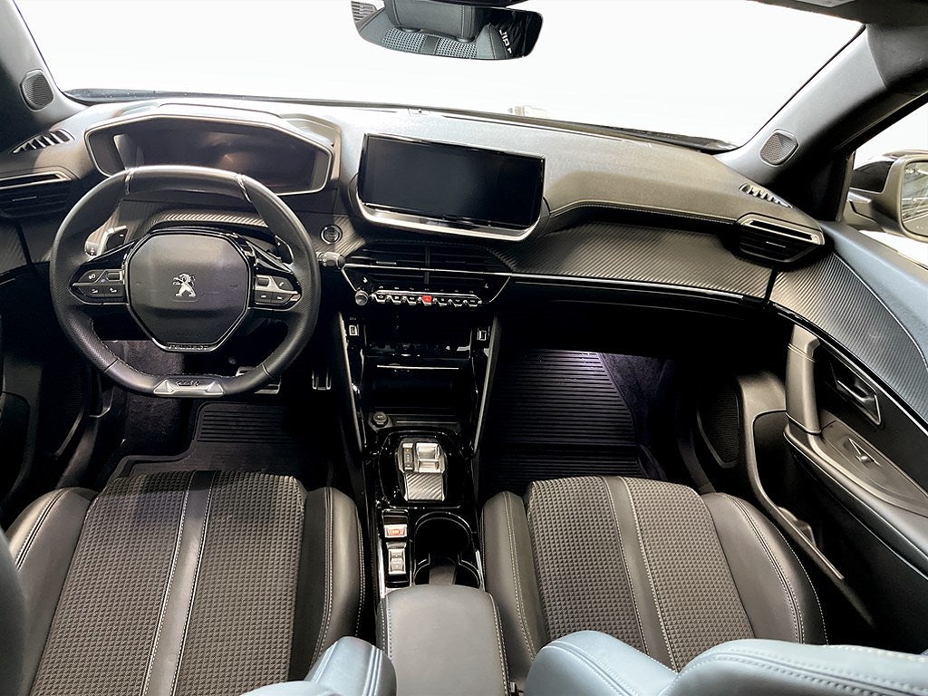 Bild på Peugeot 2008 GT 1.2 PT 130hk Aut - 360-KAMERA, CARPLAY