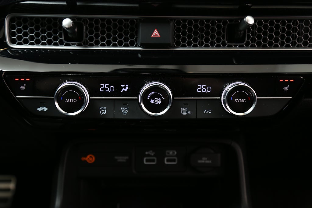 Honda Civic e:HEV e-CVT Sport 184hk Navi Serviceavtal Dragkrok 2023