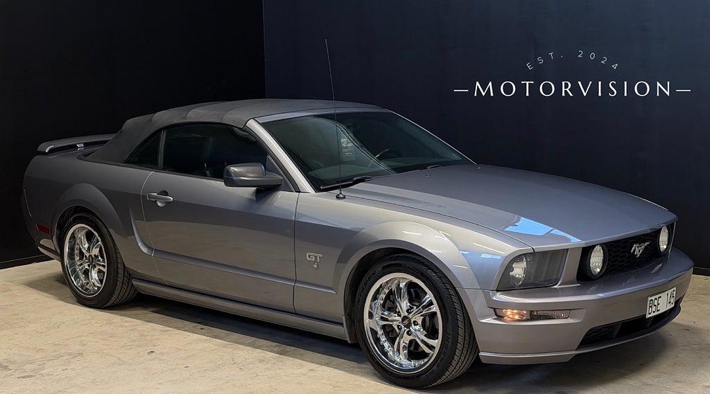 Ford Mustang GT 4.6 V8 Convertible GT / 18" / 