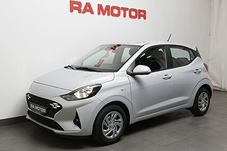 Halvkombi Hyundai i10 1 av 22