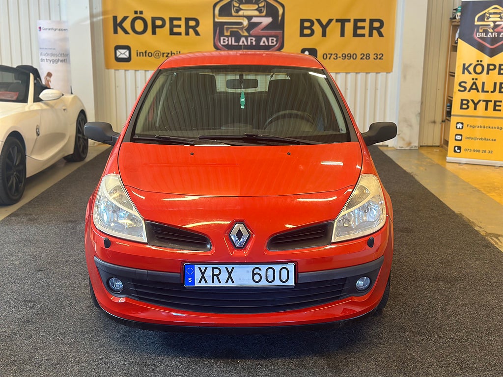 Renault Clio 5-dörrars Halvkombi 1.4 Euro 4