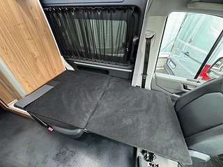 Husbil-halvintegrerad MAN Mercus 650 177HK 4x4 AUT  18 av 23