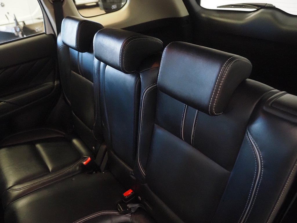 Mitsubishi Outlander PHEV CVT Business | 360° | Drag | Navi 2016