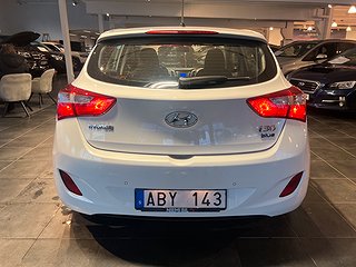 Hyundai i30 5-dörrar 1.6 CRDi 110hk Låg skatt/Kamkedja/MoK