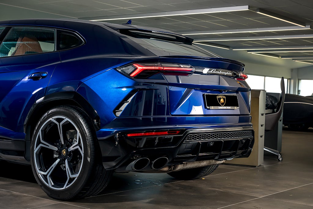 Gallery image 13 of 18