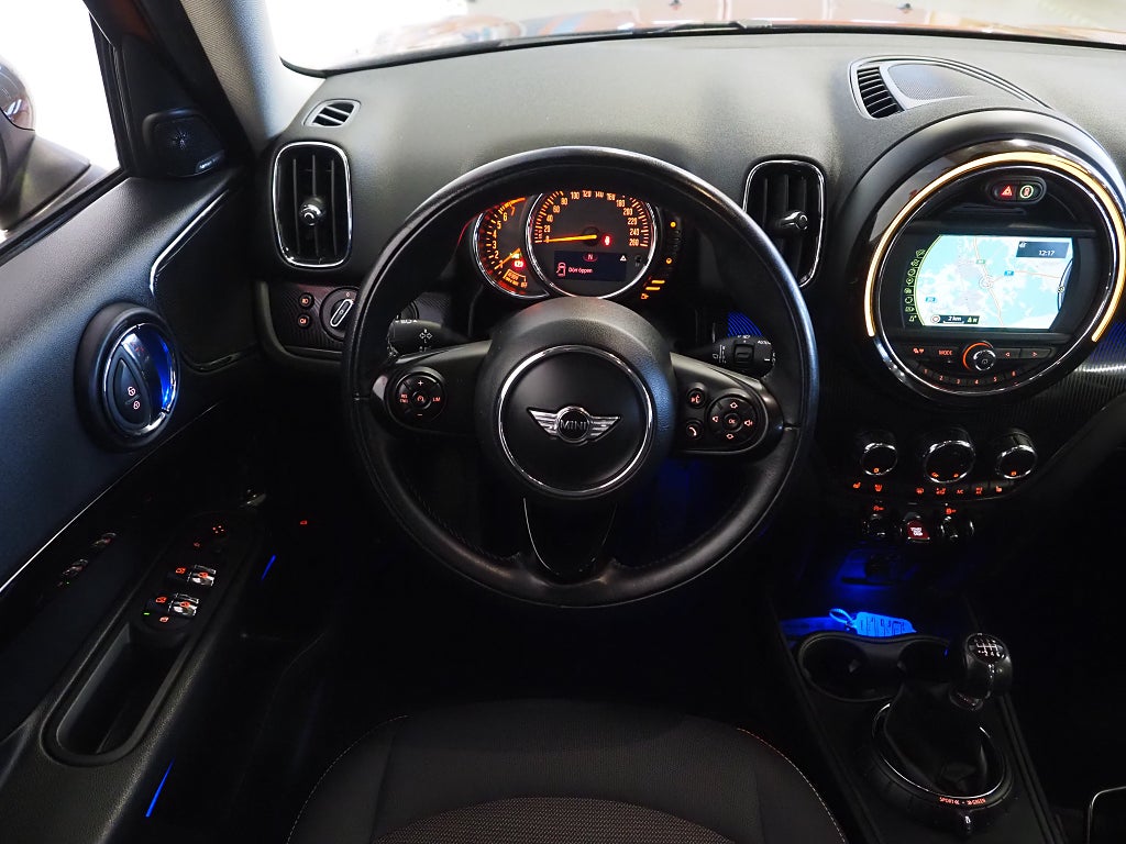 MINI Countryman Cooper ALL4 136hk Pepper Drag H/K Navi P-Sen Keyless