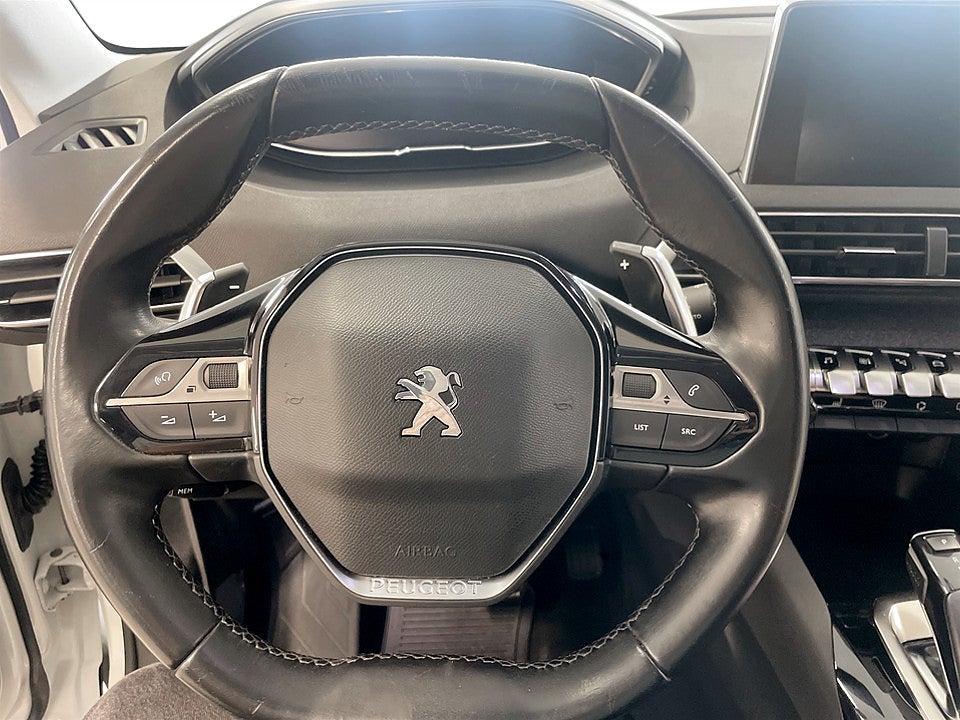 Bild på Peugeot 3008 Allure 1.2 PT 130hk Aut P-SENSORER