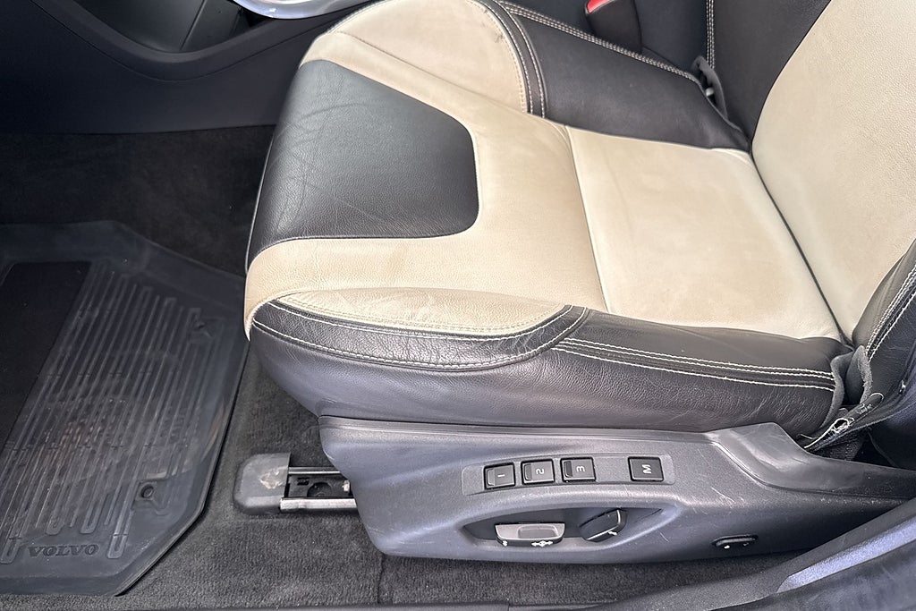 Volvo XC60 D4 AWD Aut Summum Business Editi Pro D-värm Drag Kamera miniatyr 12