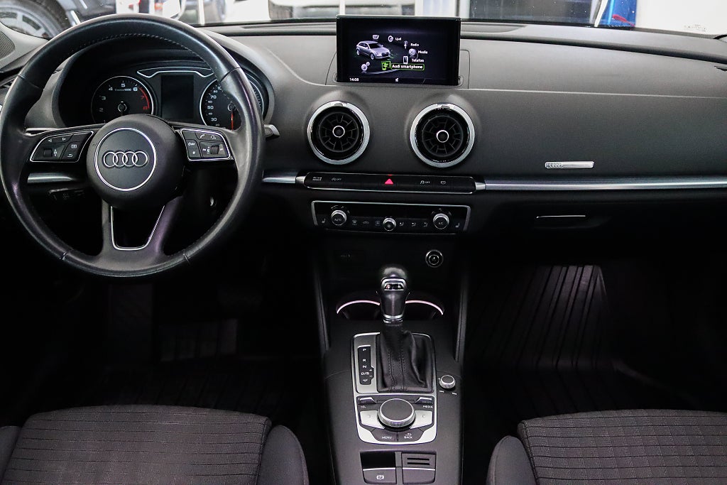 Audi A3 Sportback Proline Sport Edition Värmare 150hk