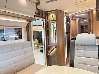 Husbil-integrerad Kabe IMPERIAL 910 QB 14 av 31