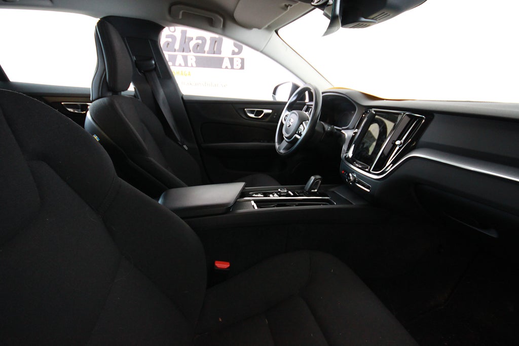 Volvo V60 Cross Country 2021 - miniatyr 3