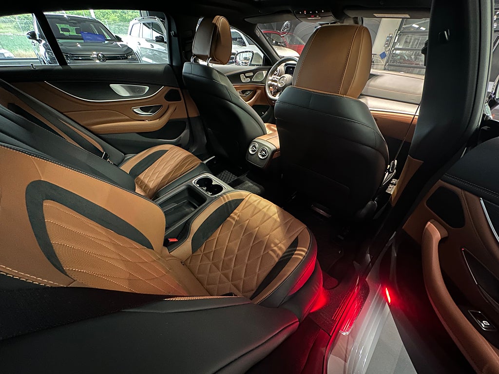 Mercedes-Benz AMG GT 4 43 4MATIC+ Krok Värmare - bild 22