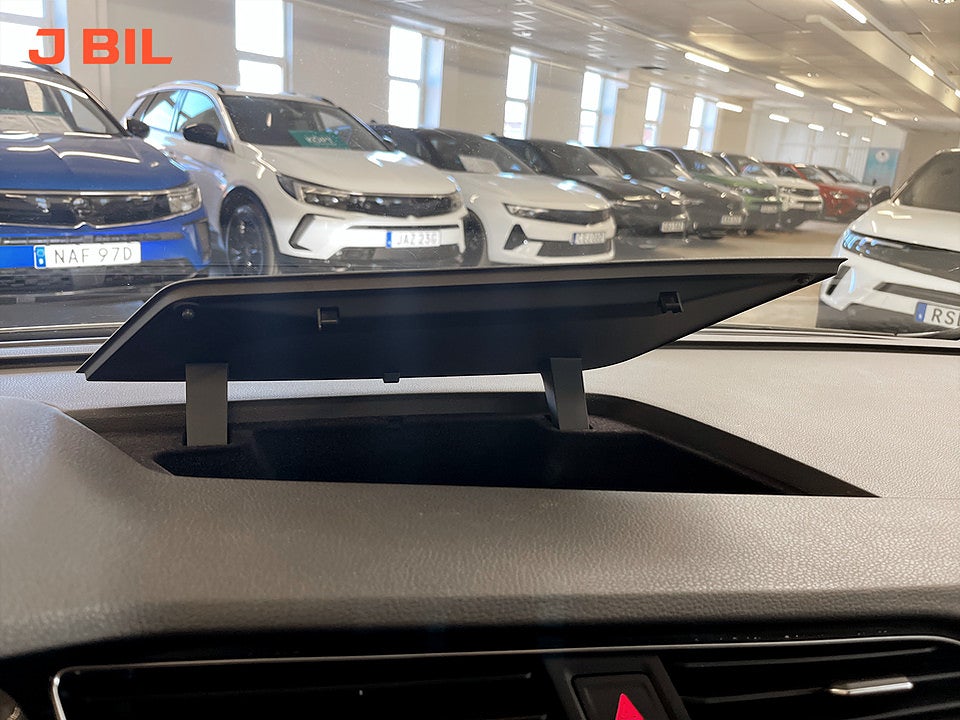 Bild på Volkswagen Touran Base 1.4 TSI 150hk Aut 7-SITS KAMREM BYTT B-KAMERA