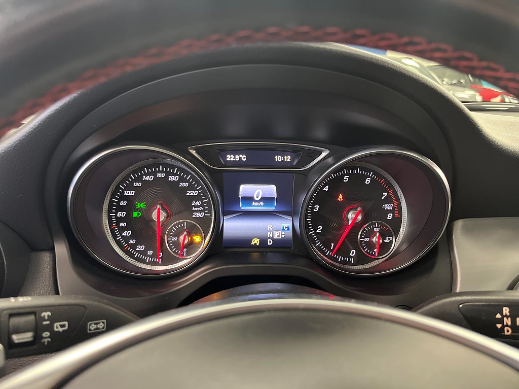 Mercedes-Benz CLA 180 180 Shooting Brake 7G-DCT AMG Line Euro 6 – bild 10