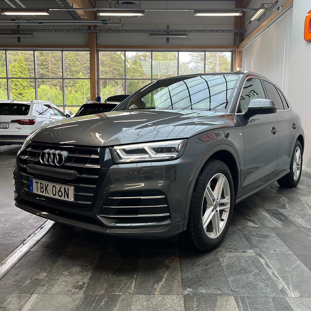 Audi Q5 4,99% 55 TFSI e quattro S Line Carplay Matrix Panorama