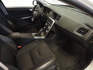 Kombi Volvo V60 Cross Country 7 av 21