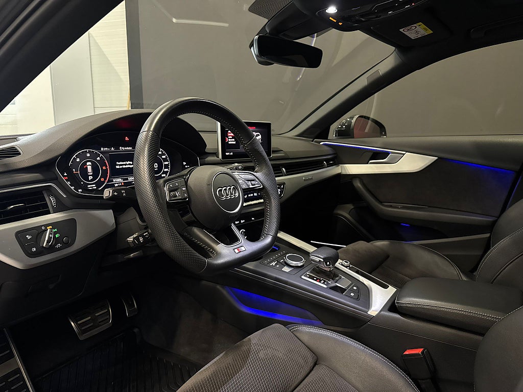 Audi A4 Avant 40 TDI 190hk Q *3,99%* S-line / Pano Cockpit B&O