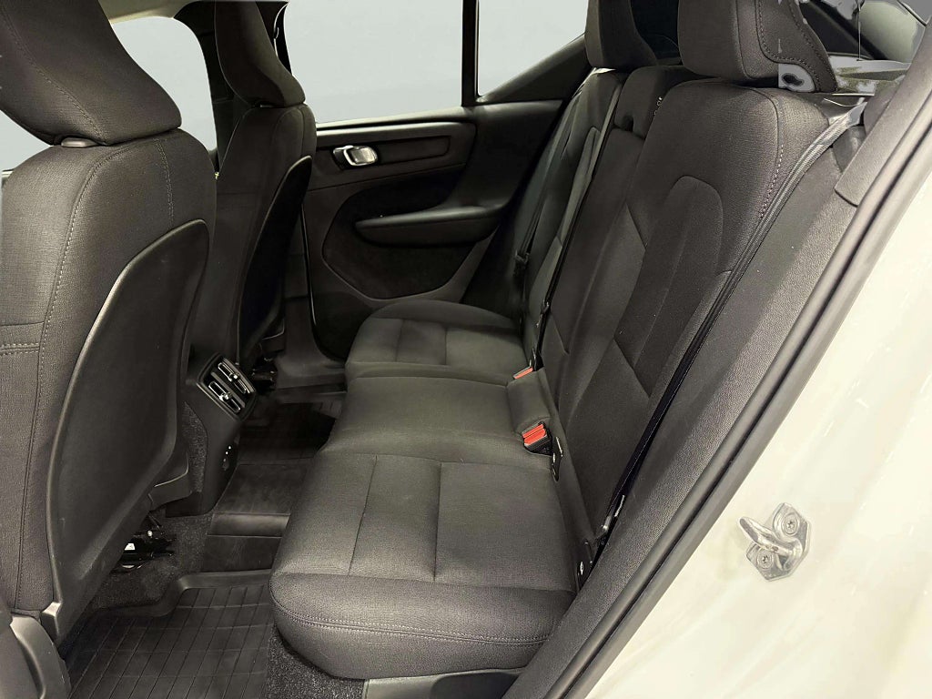 Volvo XC40 D4 AWD Geartronic Momentum Edition*24 Mån garanti - miniatyr 16