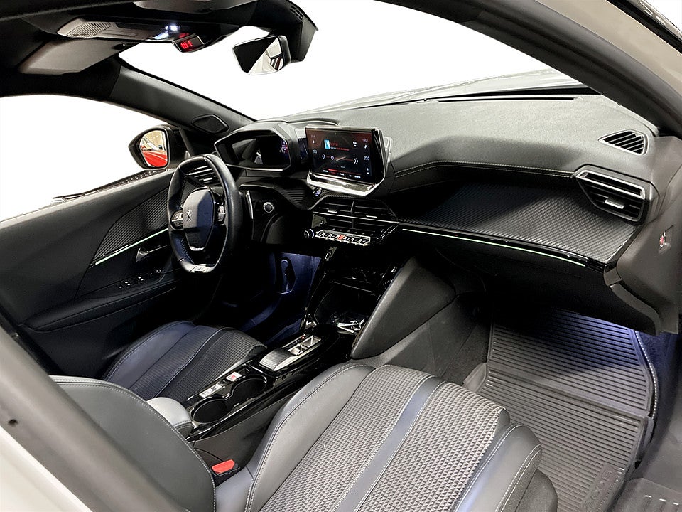 Bild på Peugeot 2008 GT 1.2 PT 130hk Aut CARPLAY NAVI